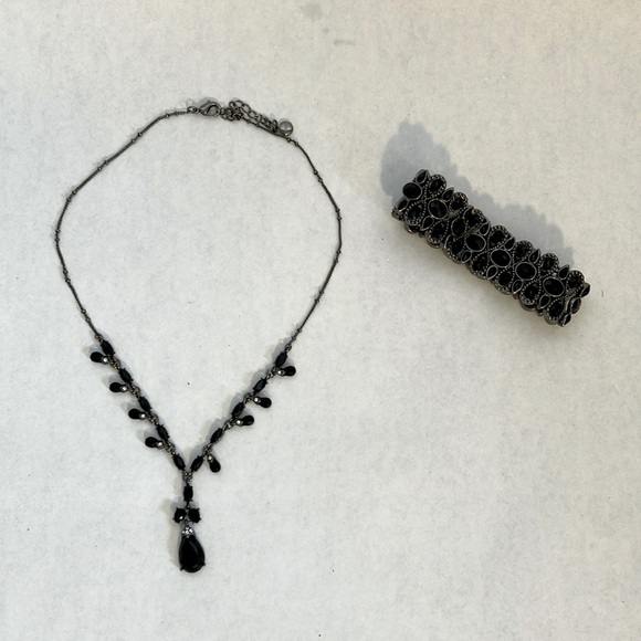 Vintage LC Necklace Black Teardrops w/Clear Rhinestones & Matching Bracelet - Picture 1 of 7